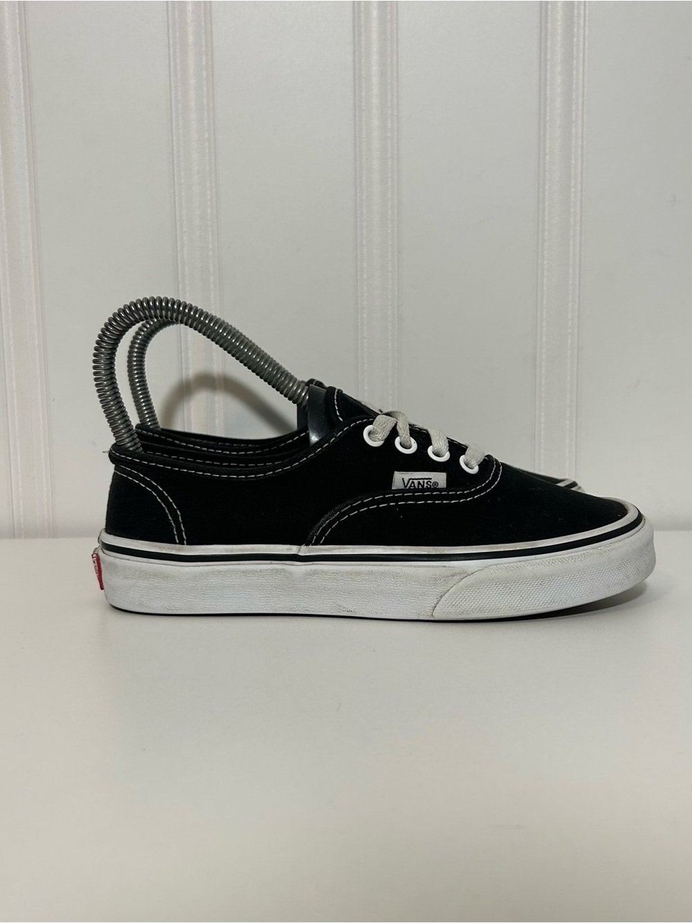 Vans era authentic Kids Black and White Low-Top Canvas Sneakers